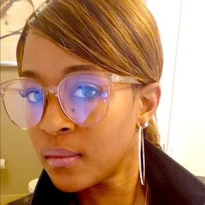 Meet your Posher, Sheena